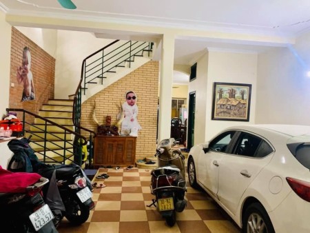 BÁN NHÀ NGỌC THUỴ - DIỆN TÍCH RỘNG, Ô TÔ, SỔ HOA HẬU