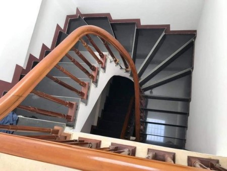 Bán nhà nguyên căn phố Trung Yên 3, diện tích 59m2, 4 tầng mt 3.4m, giá bán 15.5 tỷ lhcc