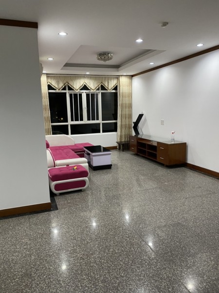 Chính chủ cần cho thuê nhanh chung cư Giai Việt Hoàng Anh số 856 Tạ Quang Bửu Phường 5, Quận 8