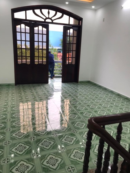 Bán nhà 1 trệt 1 lầu hẻm 5 Phạm Hùng, diện tích sử dụng 110m2 ful thổ cư giá 2,6 tỷ