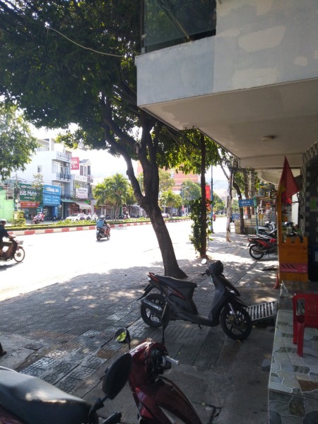 Bán nhà mặt tiền 91m2 -1T3L ngay TT vòng xoay ngã 5 Lê Hồng Phong