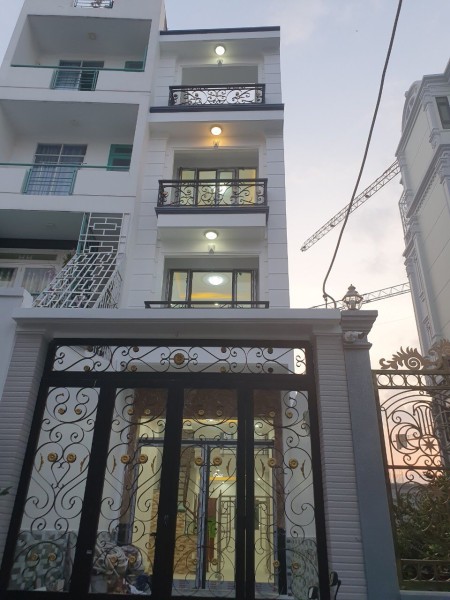 Nhà đẹp 3 lầu xây kiên cố 5PN lớn, hẻm oto Tám Danh F4 Quận 8 giá bán 6.3 tỷ, sổ sẵn