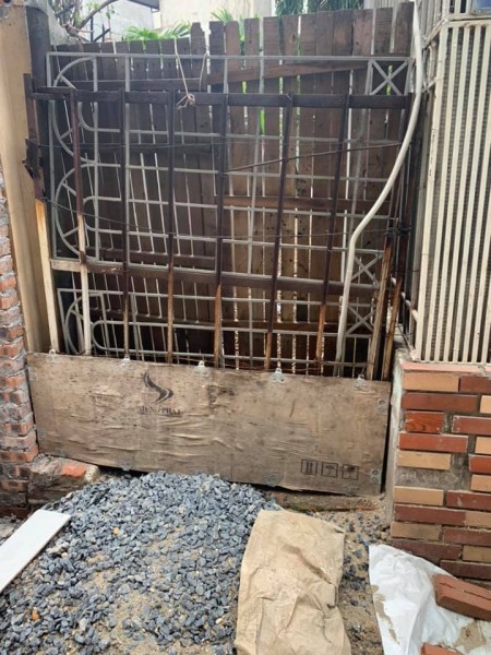 Bán đất Dịch Vọng - Cầu Giấy Rẻ, Gần, Đẹp và Hiếm khu dân cư đông đúc, giá tốt, tiện ích đủ
