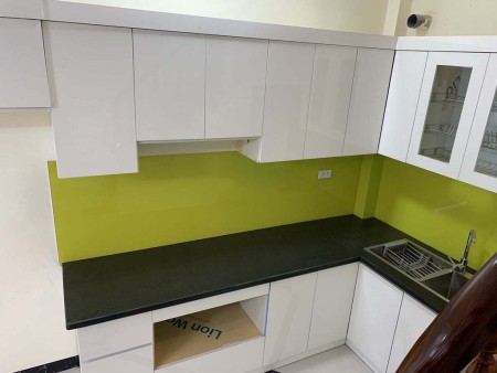 Bán nhà nguyên căn đúc 4 tầng xây mới gần hồ Văn Quán diện tích 47m2, giá bán 4.75 tỷ