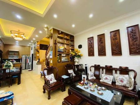 Bán nhà mặt phố Ô Chợ Dừa, Xã Đàn, 2 mặt phố, 65m2, 4 tầng giá bán 28 tỷ