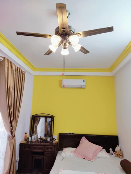 Siêu hot bán nhà 5 tầng, diện tích sử dụng 31m2, Thạch Bàn, Long Biên, giá nhỉnh 2 tỷ