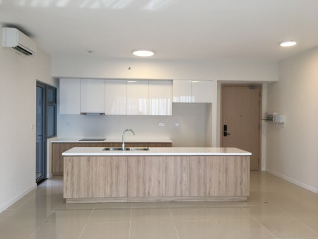 Chủ nhà kẹt tài chính cần bán gấp căn 3PN 121m2 view sông nội thất cơ bản. Giá 7.5 tỷ bao thuế phí