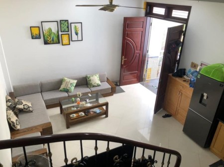 Bán nhà Ngõ 640 Nguyễn văn Cừ diện tích sử dụng 42m2, giá bán chỉ 3,25 tỷ sổ đỏ chính chủ