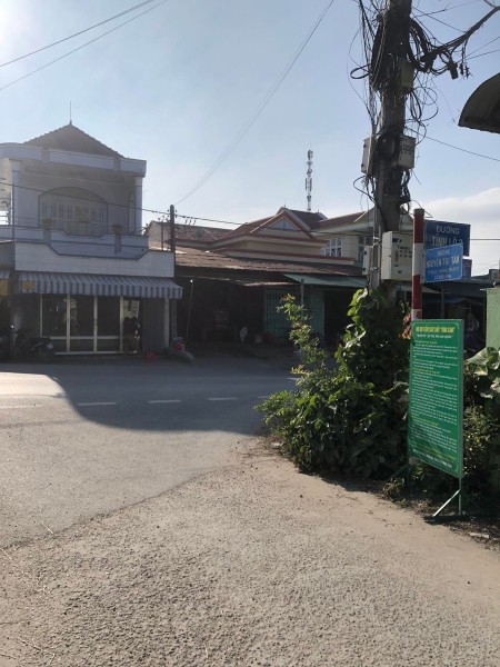 Bán đất tại đường Tĩnh lộ 7, Củ Chi, diện tích 1800m2 có sẵn 1 nhà cấp 4 và 1 nhà yến