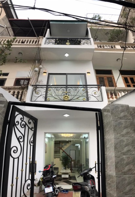 Nhà nguyên căn mới nội thất xịn ngõ thông kinh doanh ngõ Kia Morning vào tận cửa