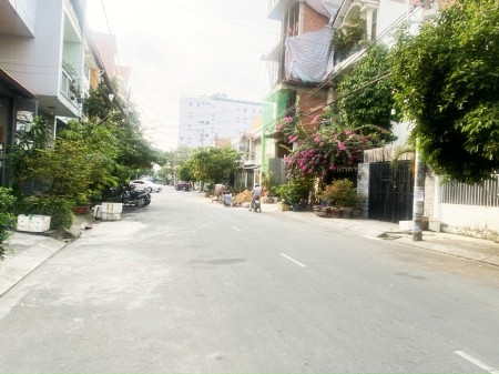 Bán nhà 2 lầu mặt tiền đường số 47 phường Tân Quy, Quận 7 giá bán 16 tỷ, thương lượng