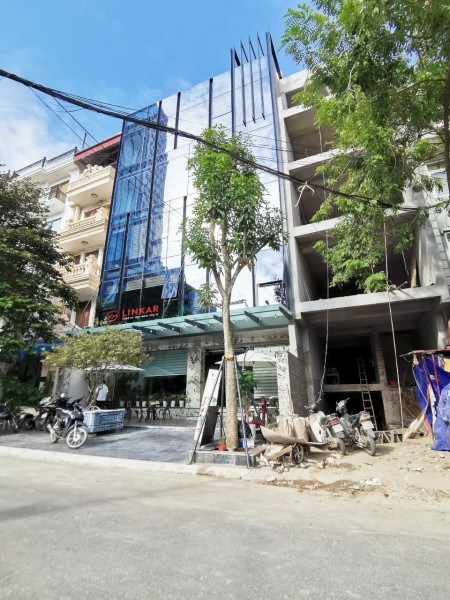 Đi đến slide 8