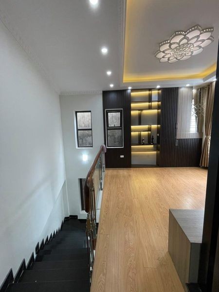 Bán nhà phố Khương Hạ diện tích 70m2, 4 tầng đúc mặt tiền 3.7m, giá bán 6.5 tỷ, lh 0965941638