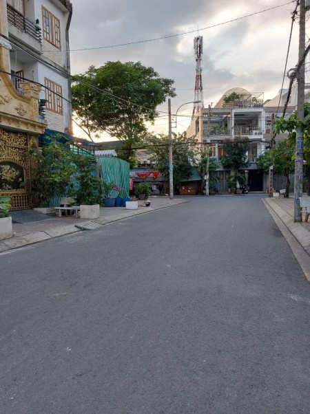 Bán Gấp Nhà hẻm xe hơi 83m2, Trần Xuân Soạn, Quận 7 giá bán 5.8 Tỷ (thương lượng)