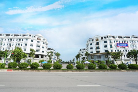Bán Shophouse mặt đường 60m Quận Hà Đông giá 31 tỷ, sở hữu lâu dài, sổ đỏ trao tay