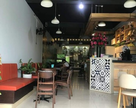 Cần bán nhà mặt phố Quận Long Biên, vị trí đẹp, thông thoáng, giá nhỉnh 10 tỷ, thương lượng