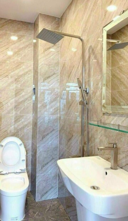 Bán gấp nhà Lô góc, mặt tiền bình long Q.tân phú, 5,2 x 12m, 5 lầu, 10 tỷ. (còn thương lượng)