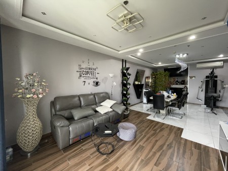 Bán căn hộ 3 phòng ngủ rộng 113 m vuông giá 5,5 tỷ lầu 4 view đẹp CHCC Cosmo Quận 7