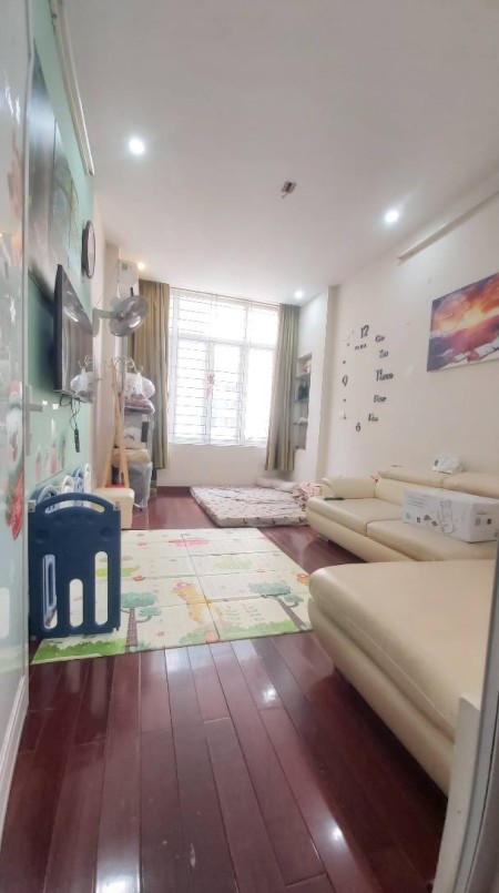 Bán nhà nguyên căn siêu đẹp phố Đào Tấn, Quận Ba Đình, diện tích 45m2, giá chỉ nhỉnh 4 tỷ