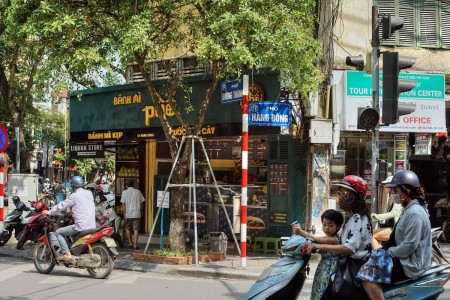 Bán đất tặng nhà mặt phố Hàng Bông 250m2, mặt tiền 5m. Vị trí đắc địa, kinh doanh sầm uất