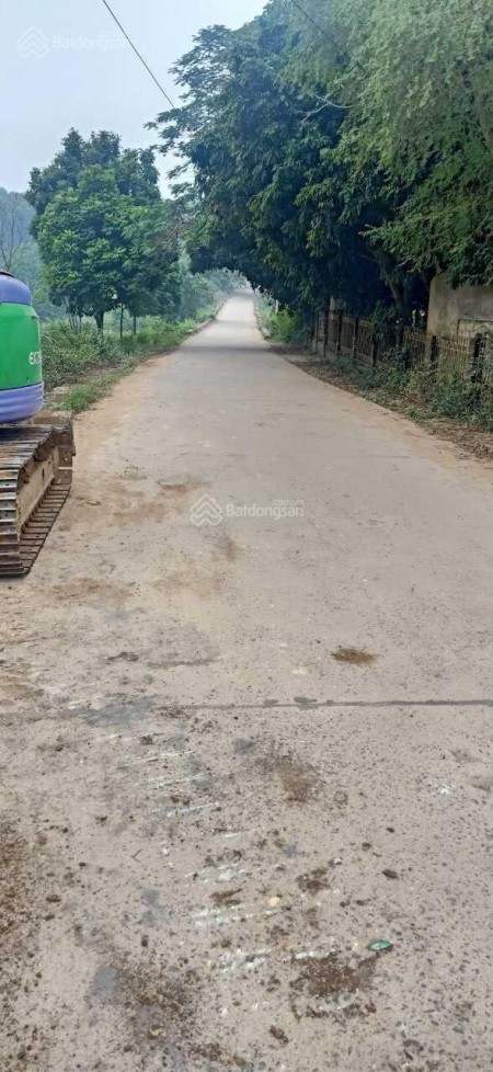 Bán lô đất 865m2 đất gần khu công nghệ cao Hoà Lạc có thể chia lô, liên hệ 0986997230