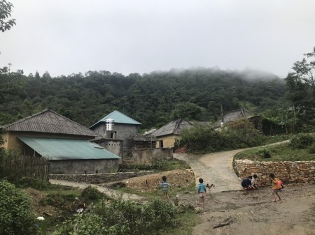 Bán mảnh đất 500m2 phù hợp làm Homestay nhà vườn tại thôn Mò Phú Chải xã Y Tý Lào Cai