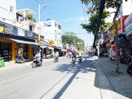 Tuyệt phẩm nhà phố 3 lầu mặt tiền đường 14M (Lâm Văn Bền), phường Tân Kiểng, Quận 7