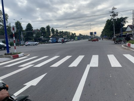 Bán gấp lô góc 2 mặt tiền Mỹ Phước 3 vị trí tiềm năng thổ cư 100%, sổ hồng riêng chính chủ