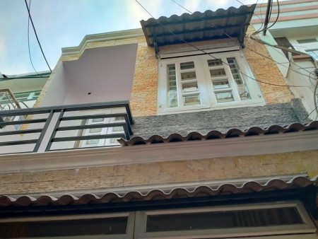 Bán nhà nhỏ xinh, Đường số 4 (Phạm Văn Chiêu) P16 GV giá 3.9 tỷ, cách mặt tiền 20m