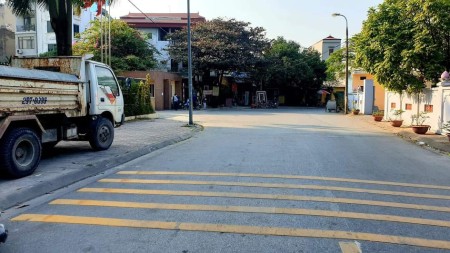 Bán đất Vũ Xuân Thiều siêu hiếm 2 mặt đường 95m giá bán nhỉnh 7 tỷ liên hệ 0977576383