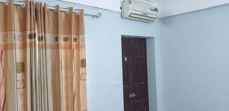 Chính chủ cần bán gấp nhà 2 mặt ngõ thoáng mặt tiền 4m, nhà cực đẹp, sổ đổ chính chủ, giá tốt