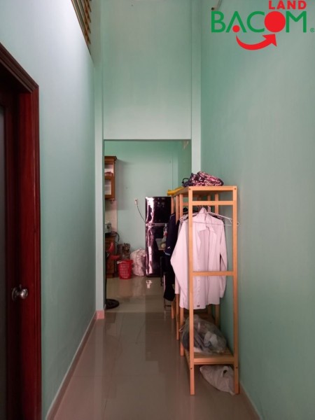 Bán nhà phường Tân Mai, đường Kia Morning, sổ hồng riêng thổ cư, giá bán chỉ 2 tỷ 1