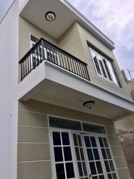Bán gấp nhà xinh nguyên căn Lái Thiêu pháp lý giấy tờ đầy đủ, đường hẻm xe hơi ra vào