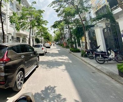 Hoàng Văn Thái, phân lô đẳng cấp, 6t thang máy gara oto, nội thất xịn sò, ở, kinh doanh đỉnh