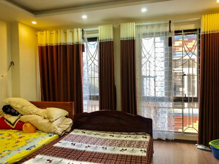 Bán nhà kinh doanh đỉnh, 2 mặt thoáng vĩnh viễn sổ đỏ vuông đẹp, đúc kiên cố 5 tầng hoàn thiện