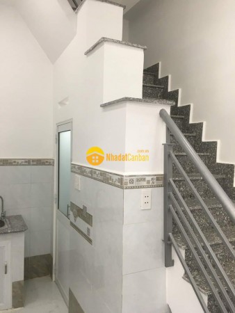 Nhà quận 3 đường Lý Chính Thắng diện tích sử dụng 33m2 giá bán chỉ 4,5 tỷ sổ sẵn