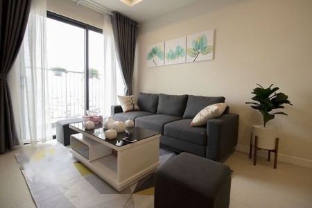 Cho thuê chung cư cao cấp Kosmo Tây Hồ 84m2 2PN 2WC full nội thất hiện đại. LH: 0963146006