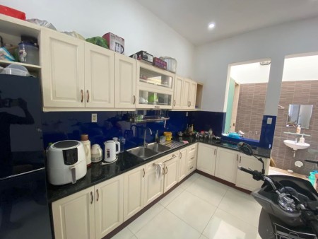 Nhà rất đẹp Nhà măt Tiền Đường Phan Xích Long, Quận, Phú Nhuận giá 33 tỷ