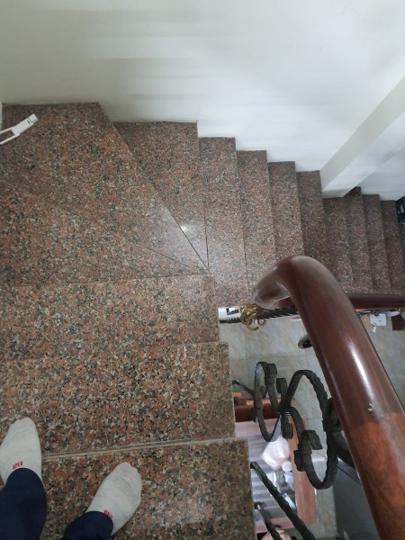 Siêu phẩm 5 sao bán nhà 4 tầng đúc ô tô Giang Biên Long Biên, diện tích 40m2, giá 5.x tỷ