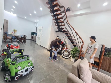 NHÀ ĐẸP KINH DOANH - GIÁ RẺ - CĂN GÓC 3 THOÁNG - DT 41M