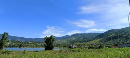 Bán nhanh 500m2 lấy lộc, có sổ, thổ cư, đường bê tông 5m, view hồ đẹp hỗ trợ vay ngân hàng