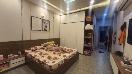 (Quận 12)nhà đẹp bán gấp, giảm sâu, Lê Thị Riêng, diện tích sử dụng 101m2, 3 lầu, 4.8 tỷ