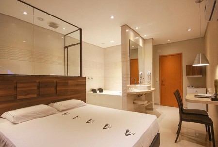 Cần bán khách sạn mặt tiền đường TRẦN QUÝ CÁP ra biển 3 phút đi bộ diện tích 132m2