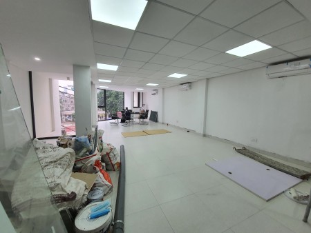 Cho thuê sàn văn phòng phố Dịch Vọng, Quận Cầu Giấy giá tốt, tiện ích đủ, lh 0989232568