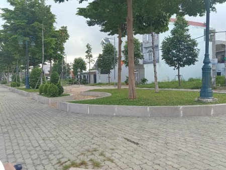 Chính chỉ kẹt tiền ăn tết cần bán gấp lô đất view công viên trong khu tái định cư Phú Hòa full thổ c