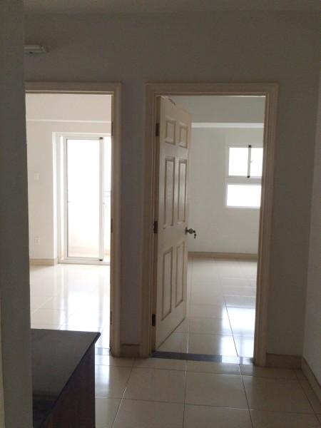 Cho thuê căn hộ Bàu Cát II 3pn 9 triệu, khu vực an ninh, nhà chính chủ vào ở ngay.