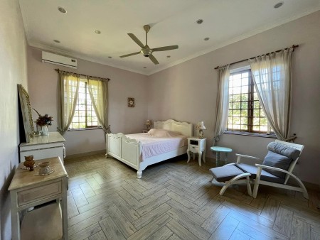 Bán nhà vườn diện tích 1000m2, có 140m2 thổ cư, sổ hồng chính chủ riêng giá bán 5.2 tỷ