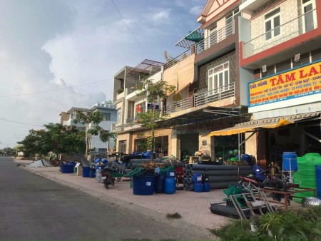 Đất chợ thị trấn Thạnh Phú, Bến Tre giá thương lượng liên hệ xem đất 0363693086