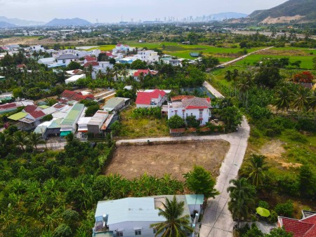 Bán đất Vĩnh Trung - Nha Trang liên hệ 0372112295 khu dân cư hiện hữu, giá 12.x tỷ