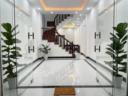 Bán Nhà quận Cầu Giấy – 40m2 – 4 Tầng Nở Hậu giá 4.1 Tỷ